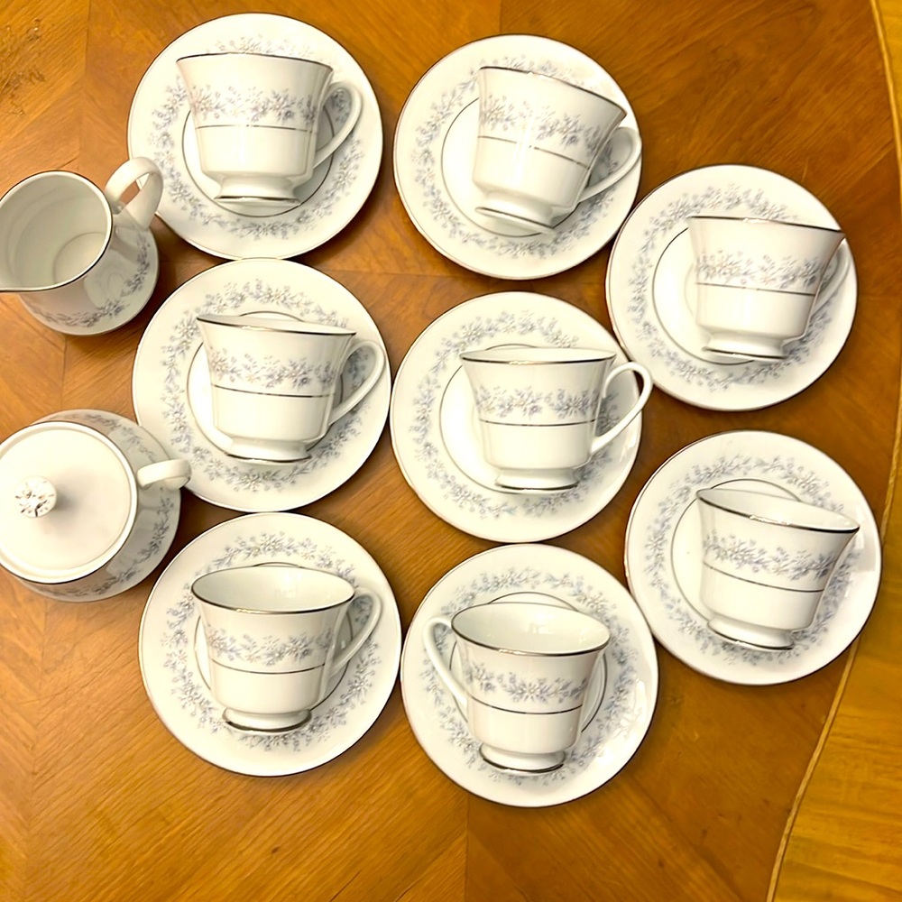 18 Contemporary Fine China Noritake MaryWood 2181